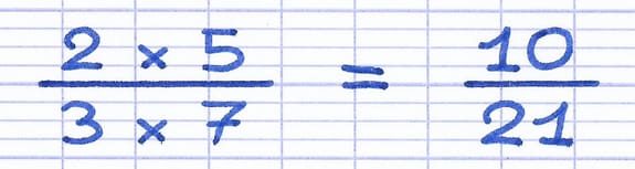 Multiplication des facteurs premiers pour obtenir une fraction irréductible Multiplication des facteurs premiers pour obtenir une fraction irréductible